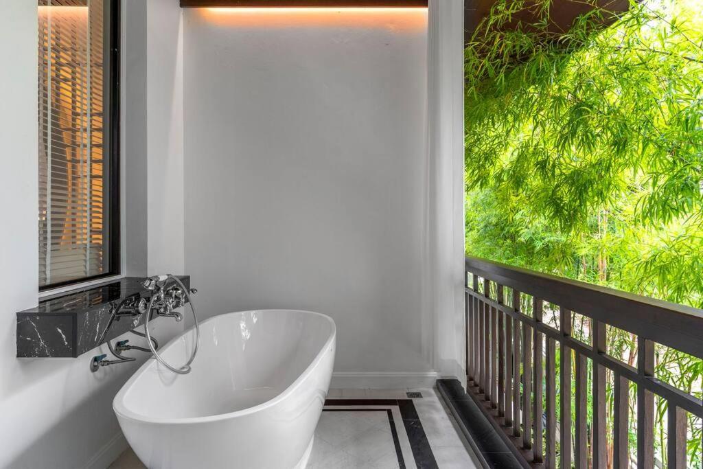 Sclass 2 Luxe Pools & Breakfast , Area Pousada Chiang Mai